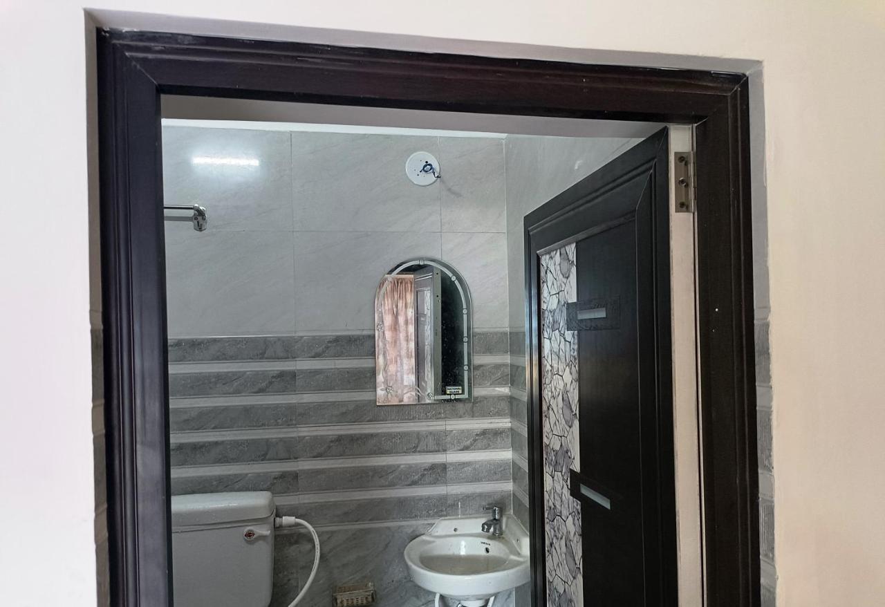 Hotel Grand View بوري المظهر الخارجي الصورة