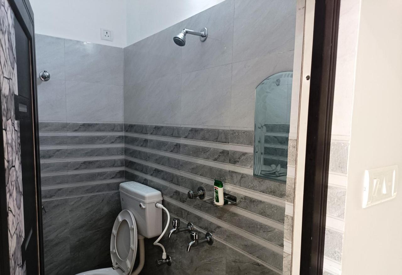 Hotel Grand View بوري المظهر الخارجي الصورة