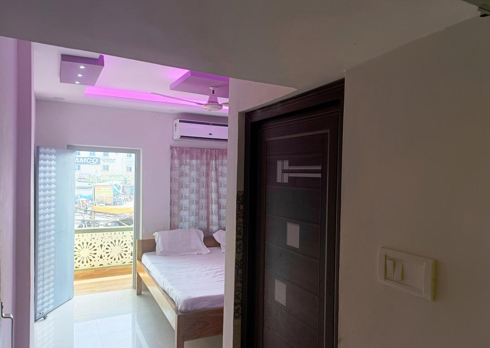 Hotel Grand View بوري المظهر الخارجي الصورة